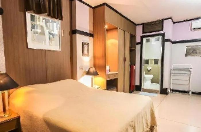 โรงแรม Numsin บ้านโรงช้าง